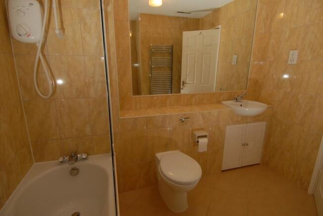Family bathroom.