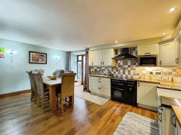 Kitchen Diner