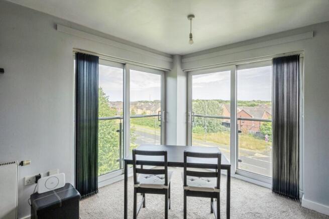 2 bed Flat for sale Image 2