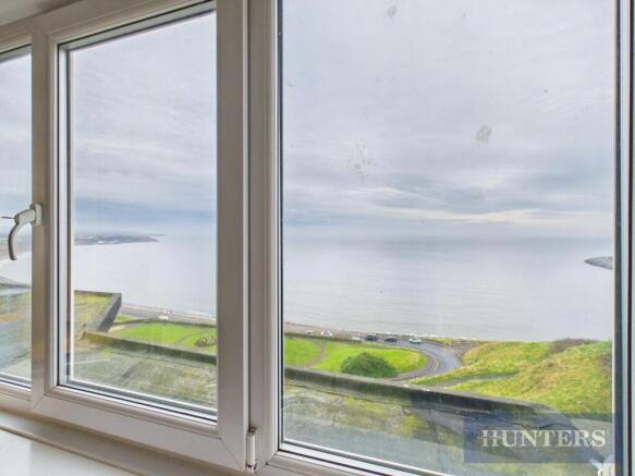 2 bed Flat for sale Image 6