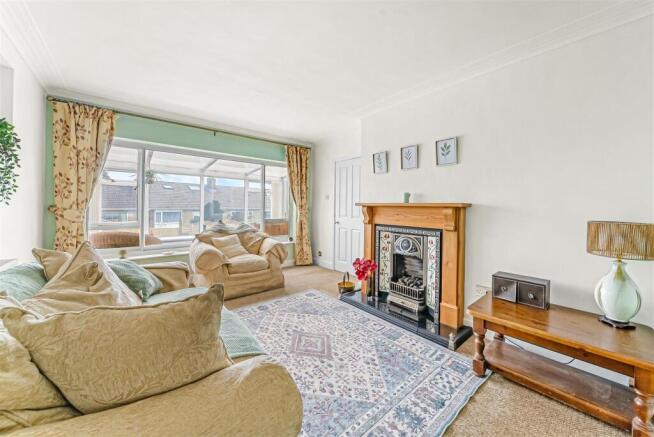 2 bed Detached Bungalow for sale Image 5
