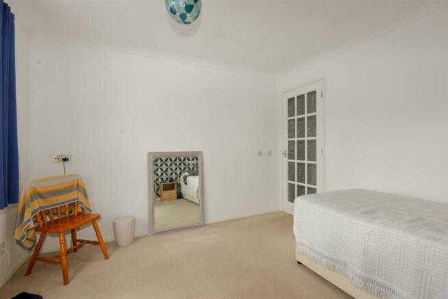 Bedroom1 2.jpg