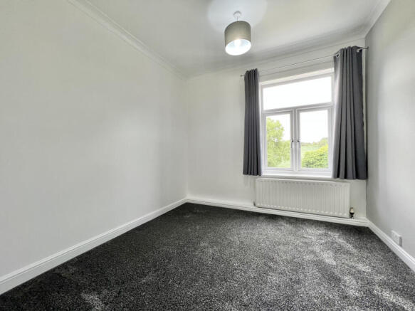 3 bed Terraced to rent Image 5