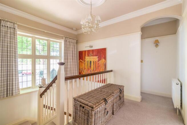 FIRST FLOOR LANDING
