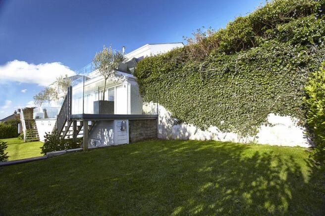 Private Gardens