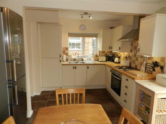 KITCHEN/DINER