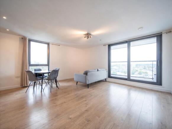 livingroom- dinni...