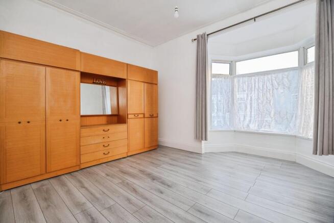 3 bed Terraced for sale Image 10
