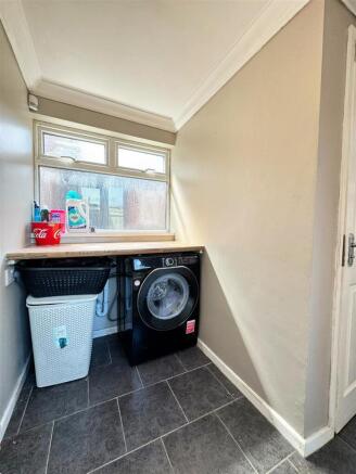 2 bed House for sale Image 7