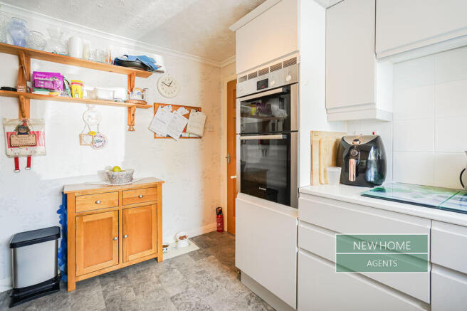 3 bed Detached Bungalow for sale Image 6