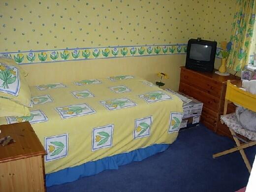 BEDROOM 3