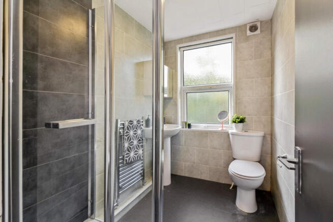 5 bed Flat to rent Image 6