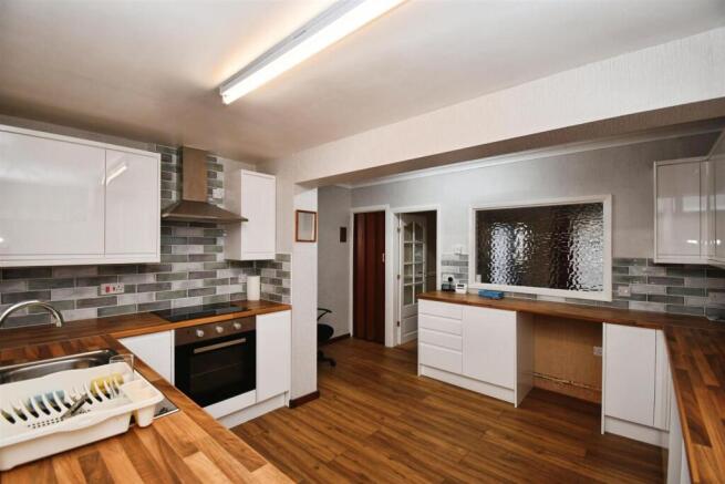 b77317cc-U 20 289 29.JPG