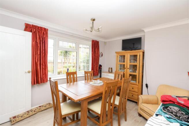 3 bed Detached for sale Image 6