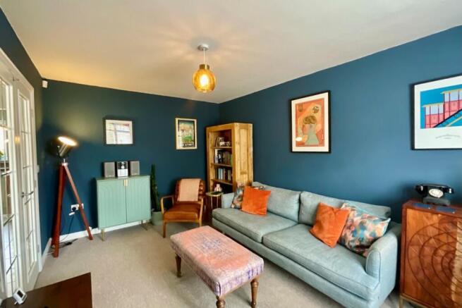 4 bed Detached for sale Image 4