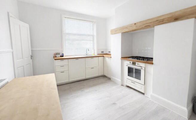 kitchen .jpg