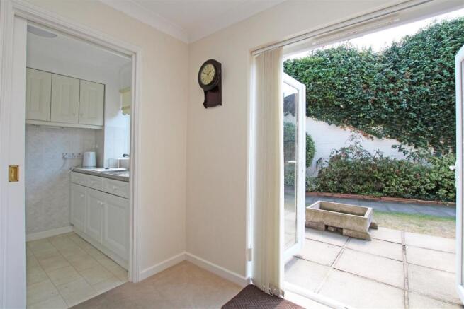 21TM - Sitting room 2.jpg