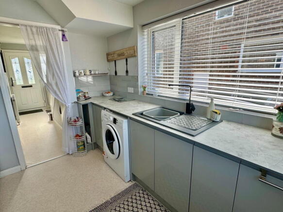 3 bed Semi-Detached for sale Image 5