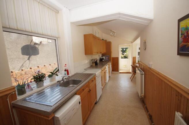 Ton Yr Ywen Kitchen