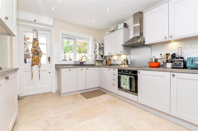 Sunnyfield Road, Barton on Sea, New Milton, Hampshire, BH25 photo 2