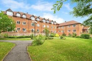 Flat 36, Holly Court, Belmont Road, Leatherhead KT22 7DX
