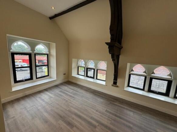 2 bed Flat to rent Image 7