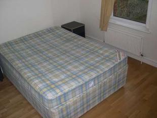 Shaa Road Bedroom