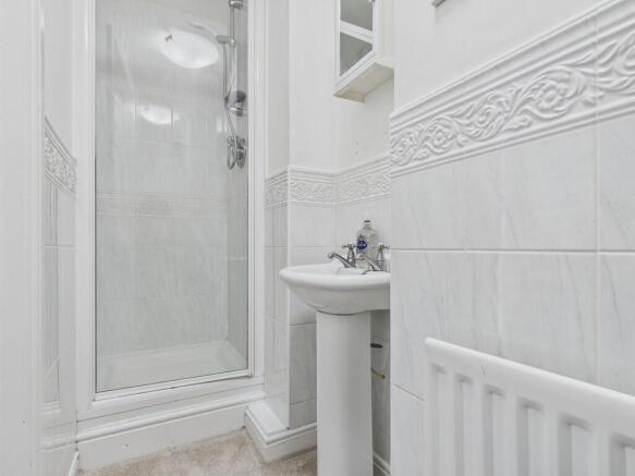 4 bed Semi-Detached for sale Image 10