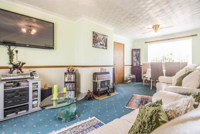 Living Room/Diner