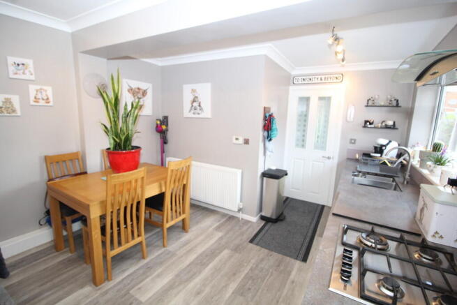 2 bed Semi-Detached Bungalow for sale Image 7