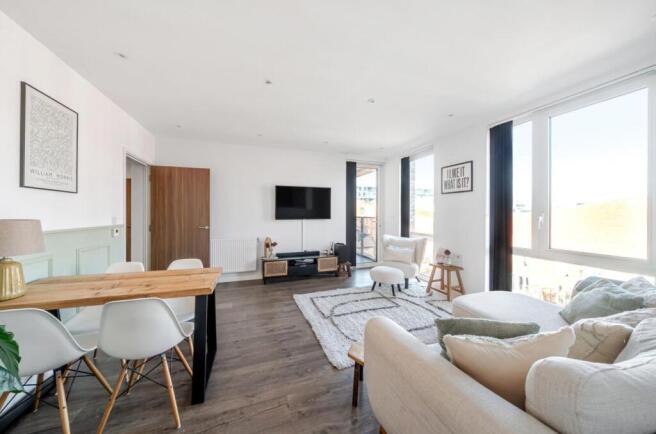 Davidson Frost-Wellings, DFW, Aldenham Court, Livi