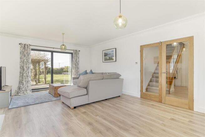 4 bed Detached for sale Image 12