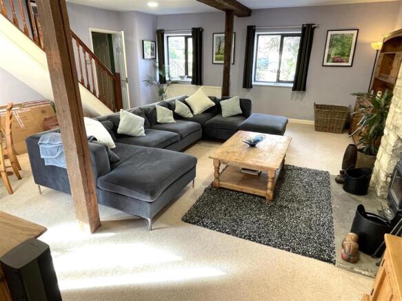 Lounge.JPG