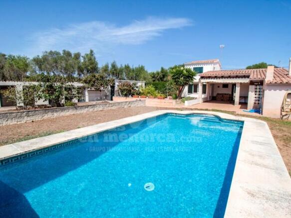 Country house with pool in Trebalúger