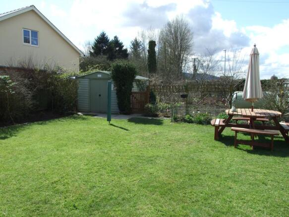 Photo 10