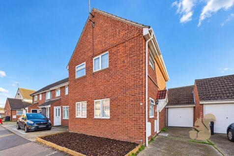 Lupin Way, Clacton-On-Sea, CO16
