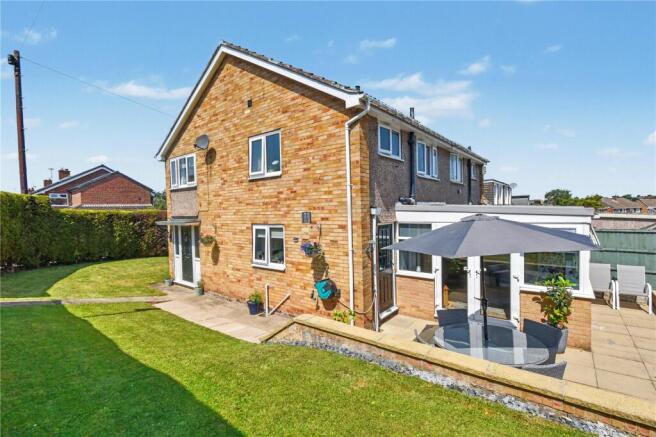 3 bed Semi-Detached for sale Image 8