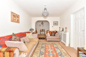 59, Chaucer Avenue, Littlehampton BN16 2PQ