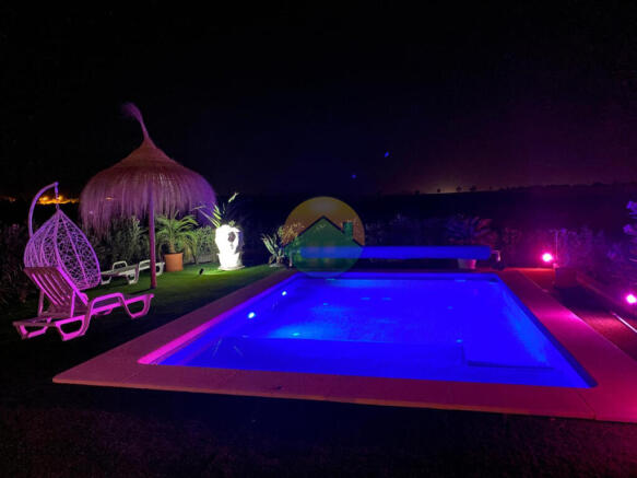 2 Bedroom Corner Apartment For Sale-PW64-3