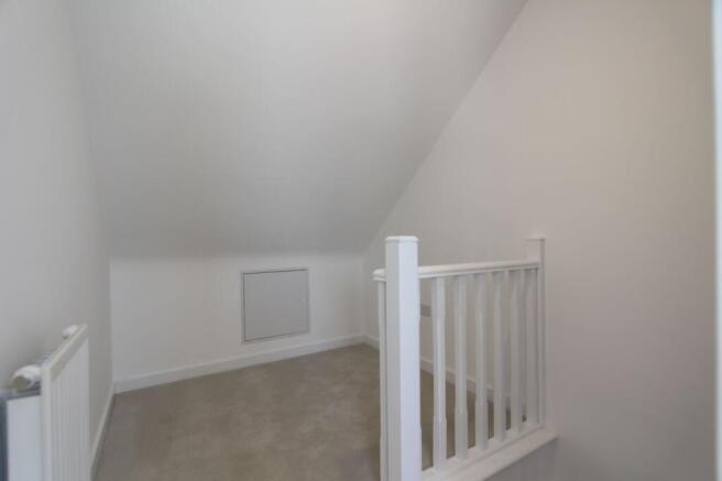 3 bed Semi-Detached to rent Image 11
