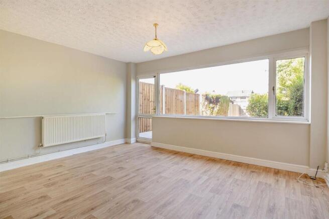8698847-interior06-800.jpg