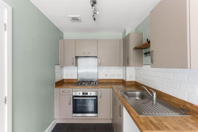 2 bed Terraced for sale Image 5
