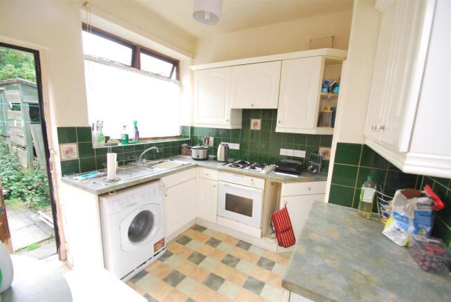 2 Woodford Close - K