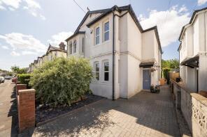 6, Greenfield Avenue, Dinas Powys CF64 4BW