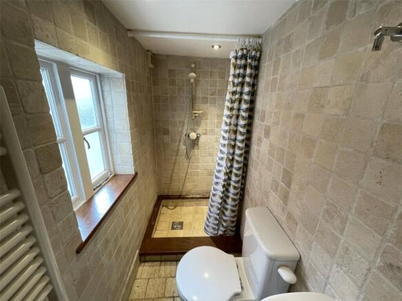 3 bed Detached for sale Image 9