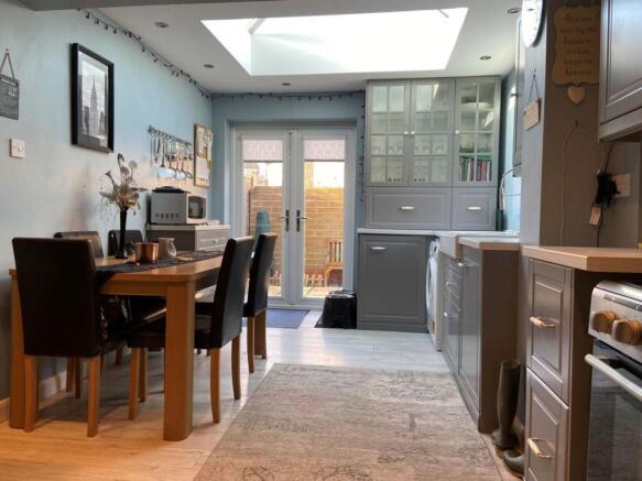 KITCHEN/DINER