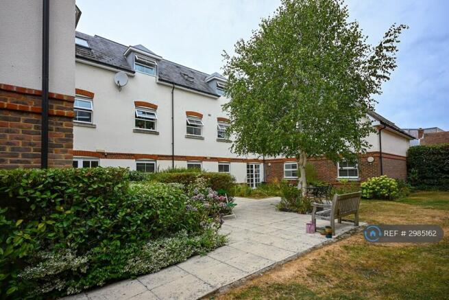 Private Enclosed Courtyard