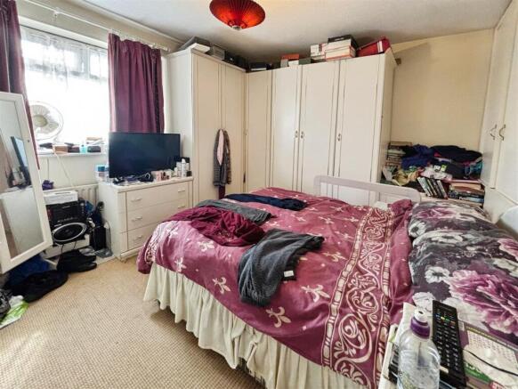 2 bed Terraced for sale Image 8
