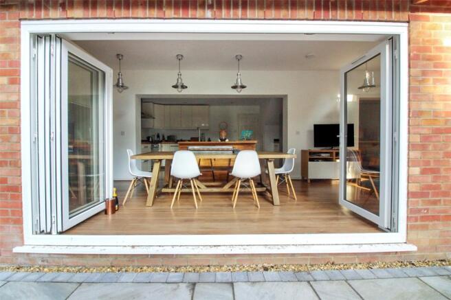 Bi-Folds