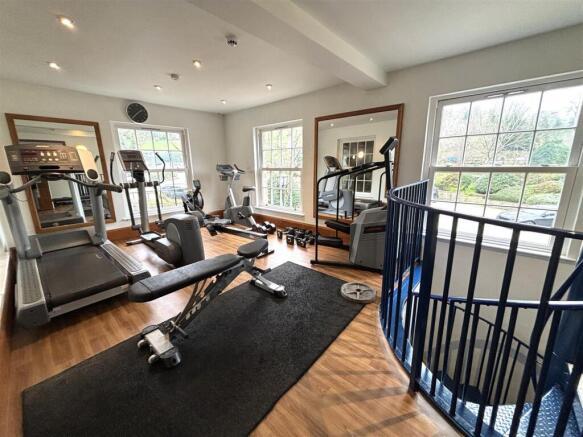 2 bed Apartment for sale Image 9